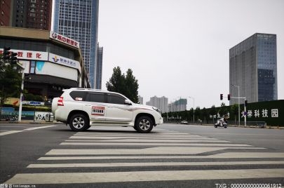 一汽豐田亞洲龍正式上市 三屏聯動更具科技魅力