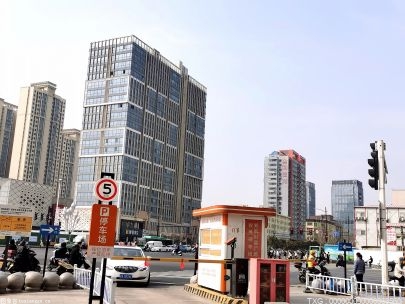 锦州开展静态停车专项整治 构建“智慧停车场”